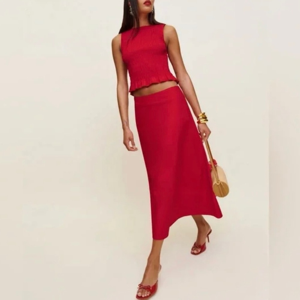 Reformation Laguna Two Piece In Lipstick, brand new, never worn, no flaws.